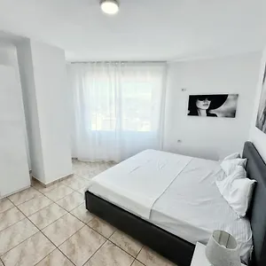 Apartament Beachfront Marilyn, Durrës